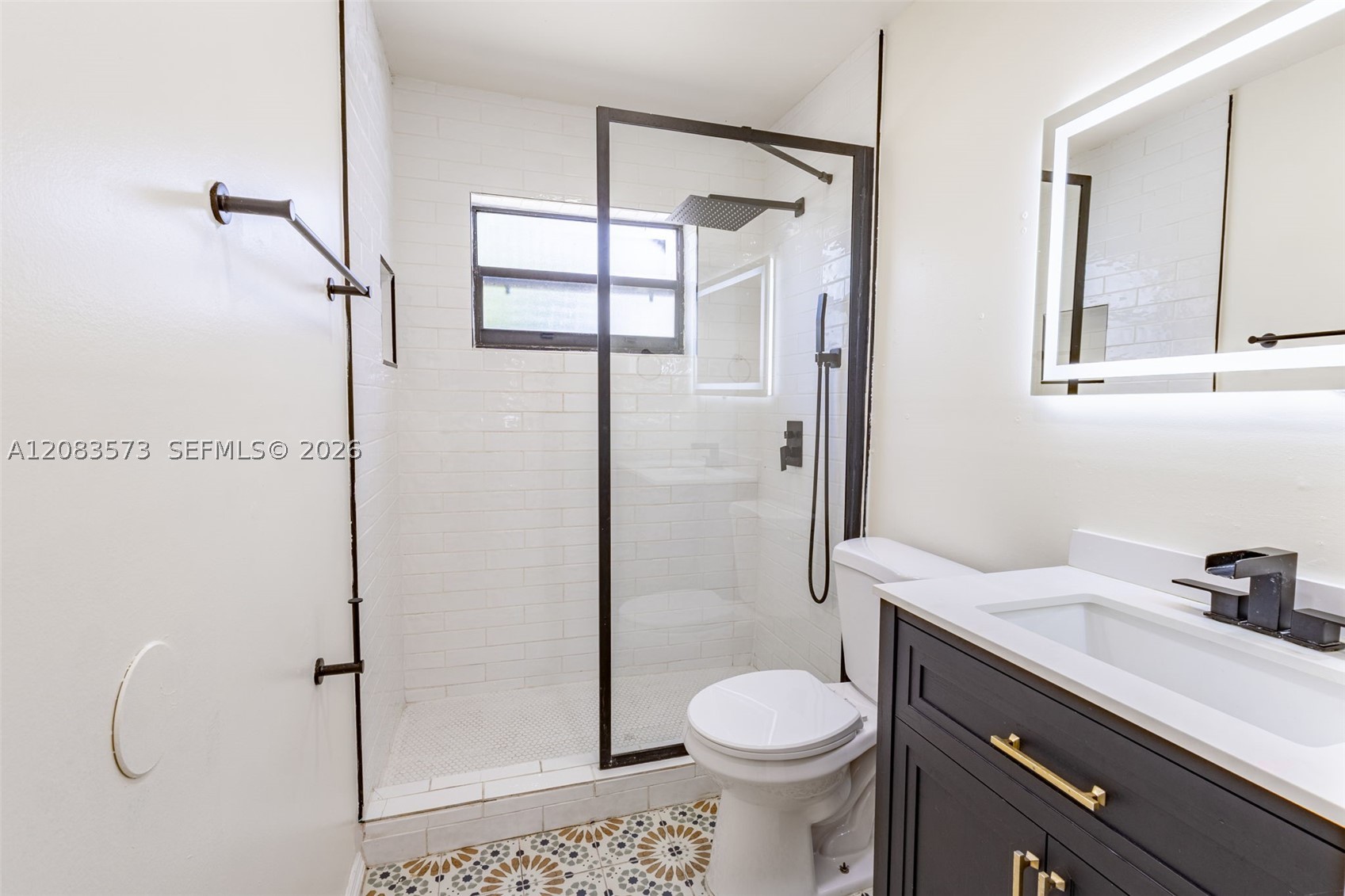 1421 NW 32nd Ave, Lauderhill FL 33311