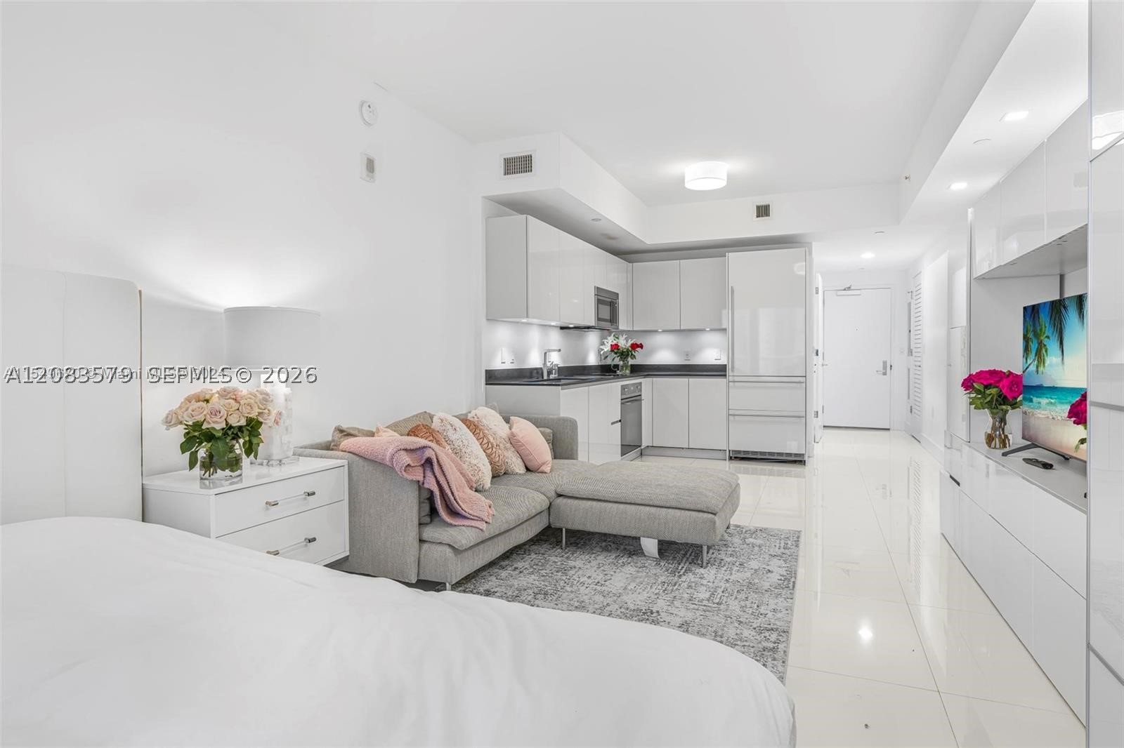 1010 Brickell Ave #1710, Miami FL 33131