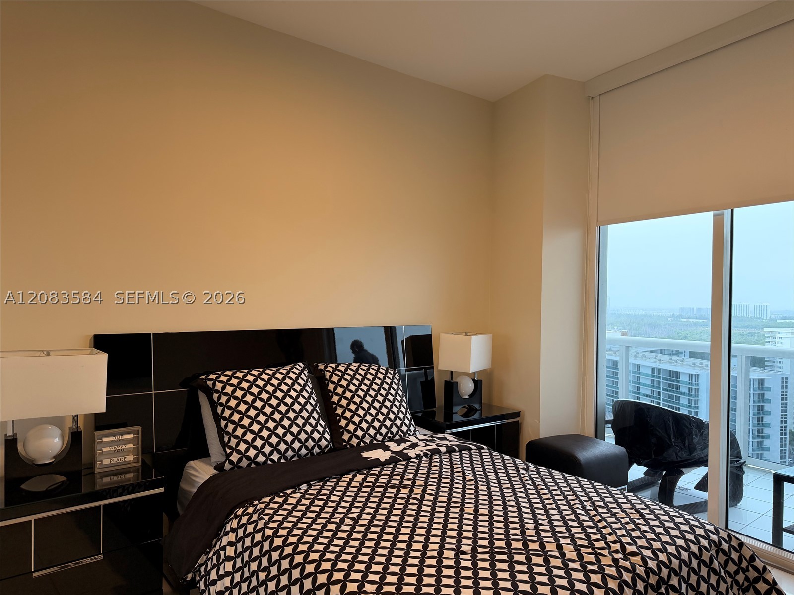 15811 Collins Ave #2305, Sunny Isles Beach FL 33160