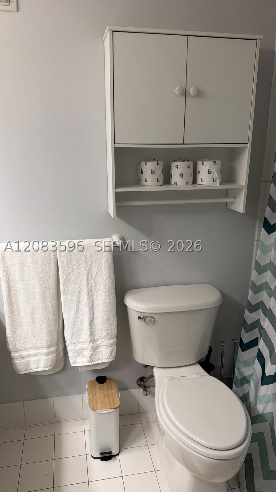 1200 Brickell Bay Dr #1610, Miami FL 33131