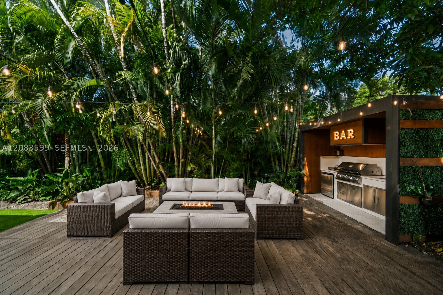 238 E San Marino Dr, Miami Beach FL 33139