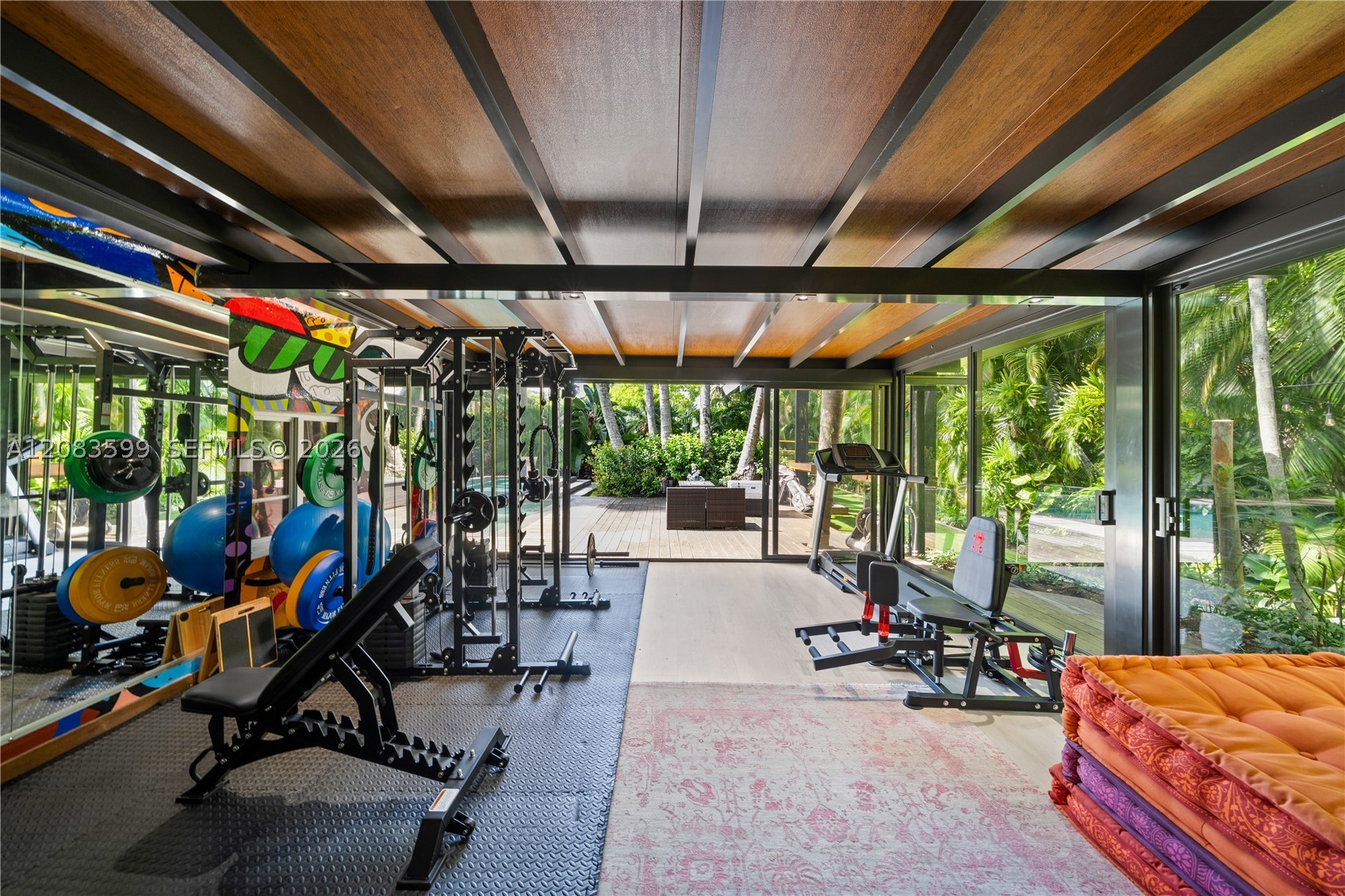 238 E San Marino Dr, Miami Beach FL 33139