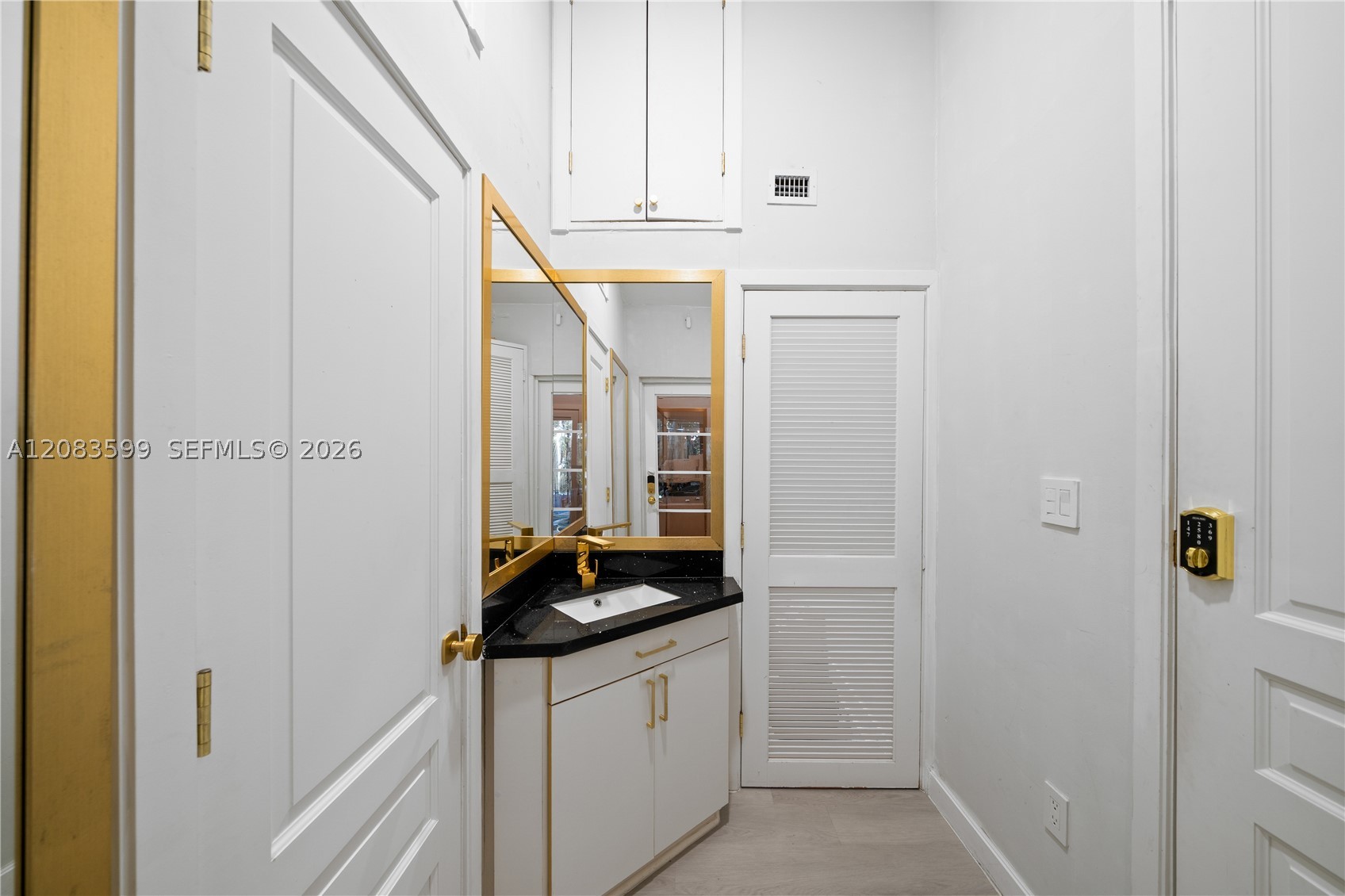 238 E San Marino Dr, Miami Beach FL 33139