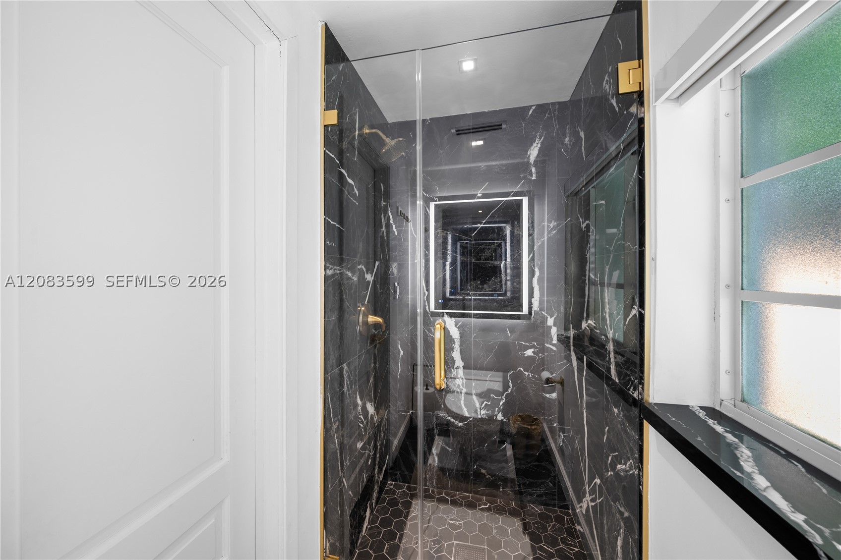 238 E San Marino Dr, Miami Beach FL 33139