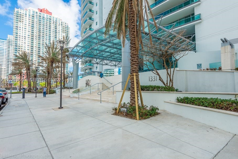 1331 Brickell Bay Dr #3505, Miami FL 33131
