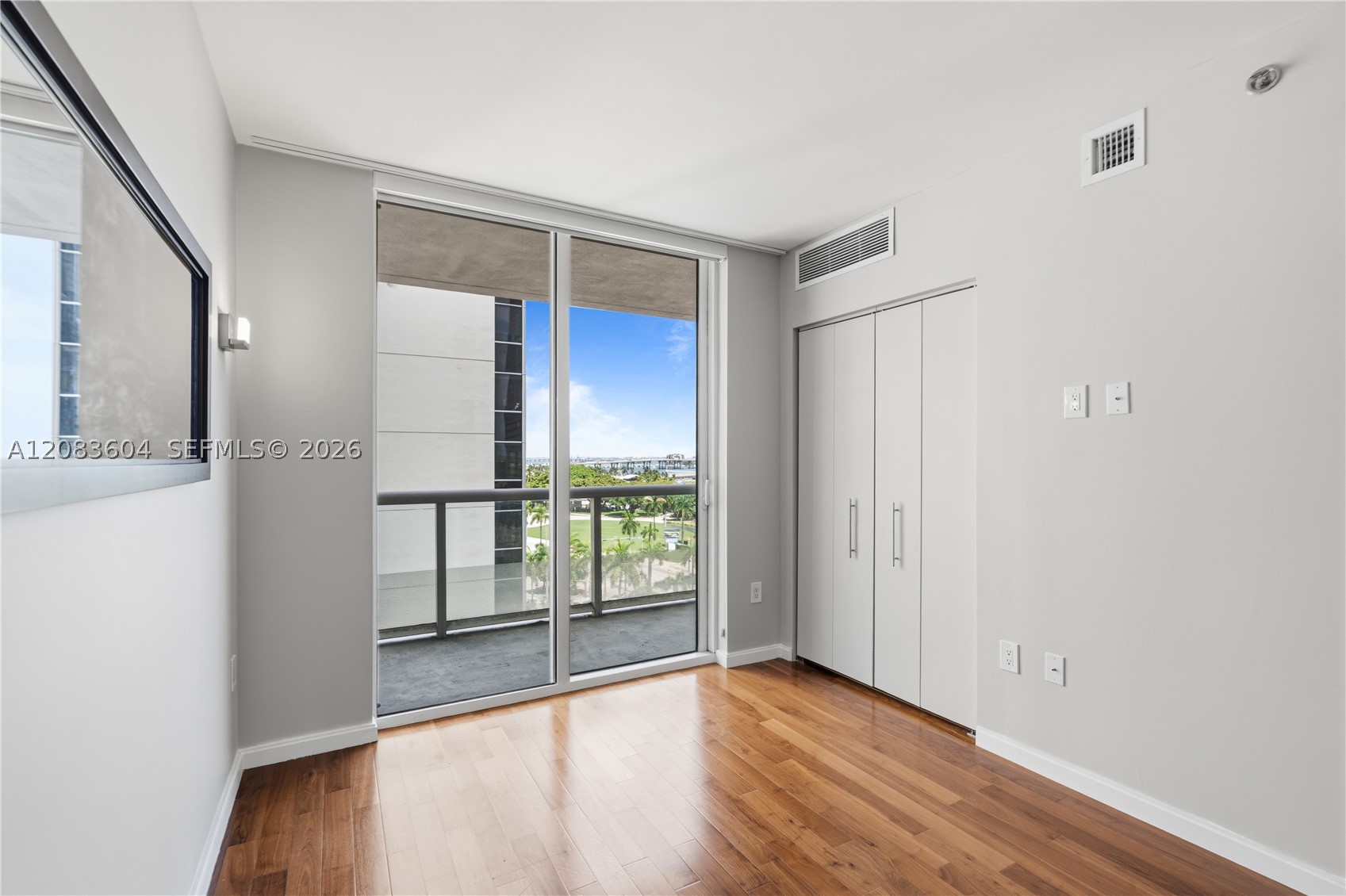 50 BISCAYNE BLVD #902, Miami FL 33132