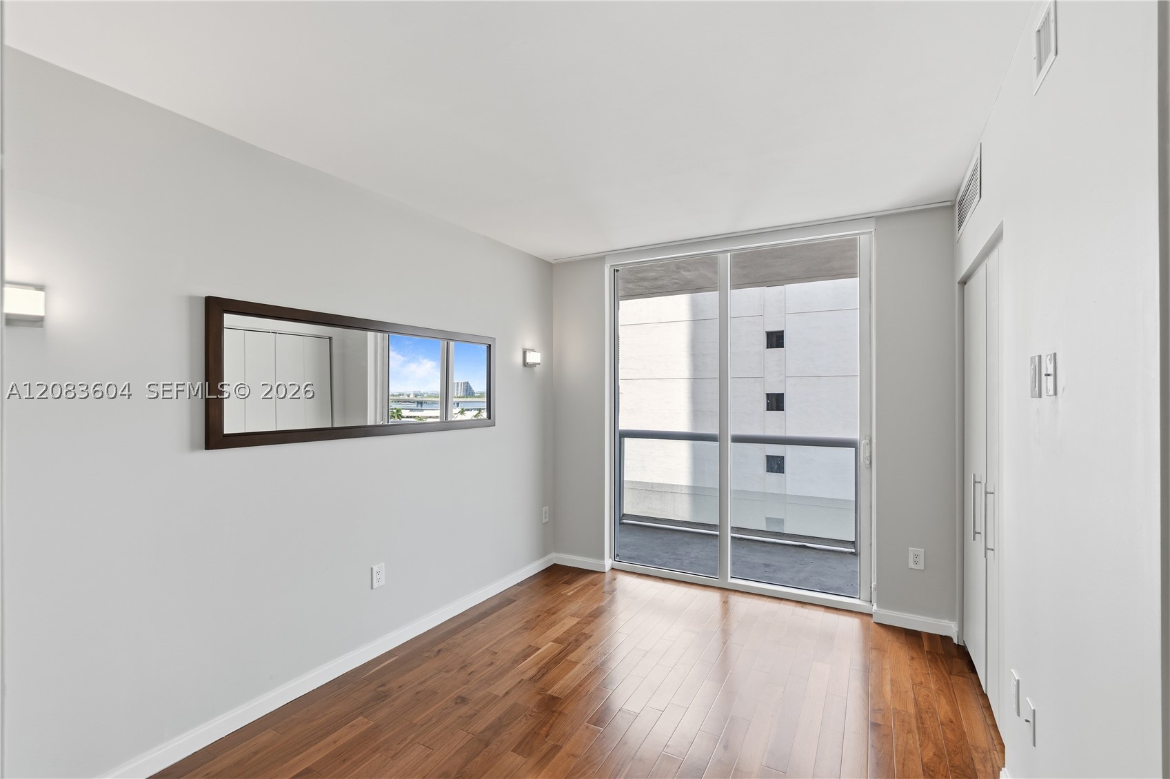 50 BISCAYNE BLVD #902, Miami FL 33132