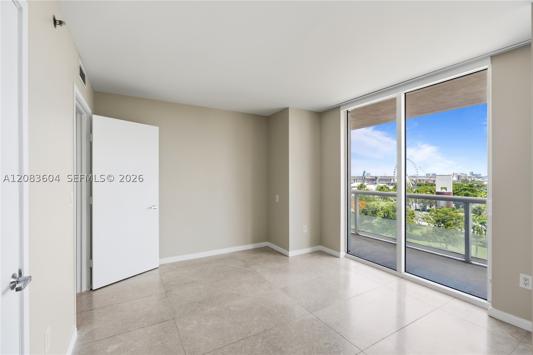 50 BISCAYNE BLVD #902, Miami FL 33132