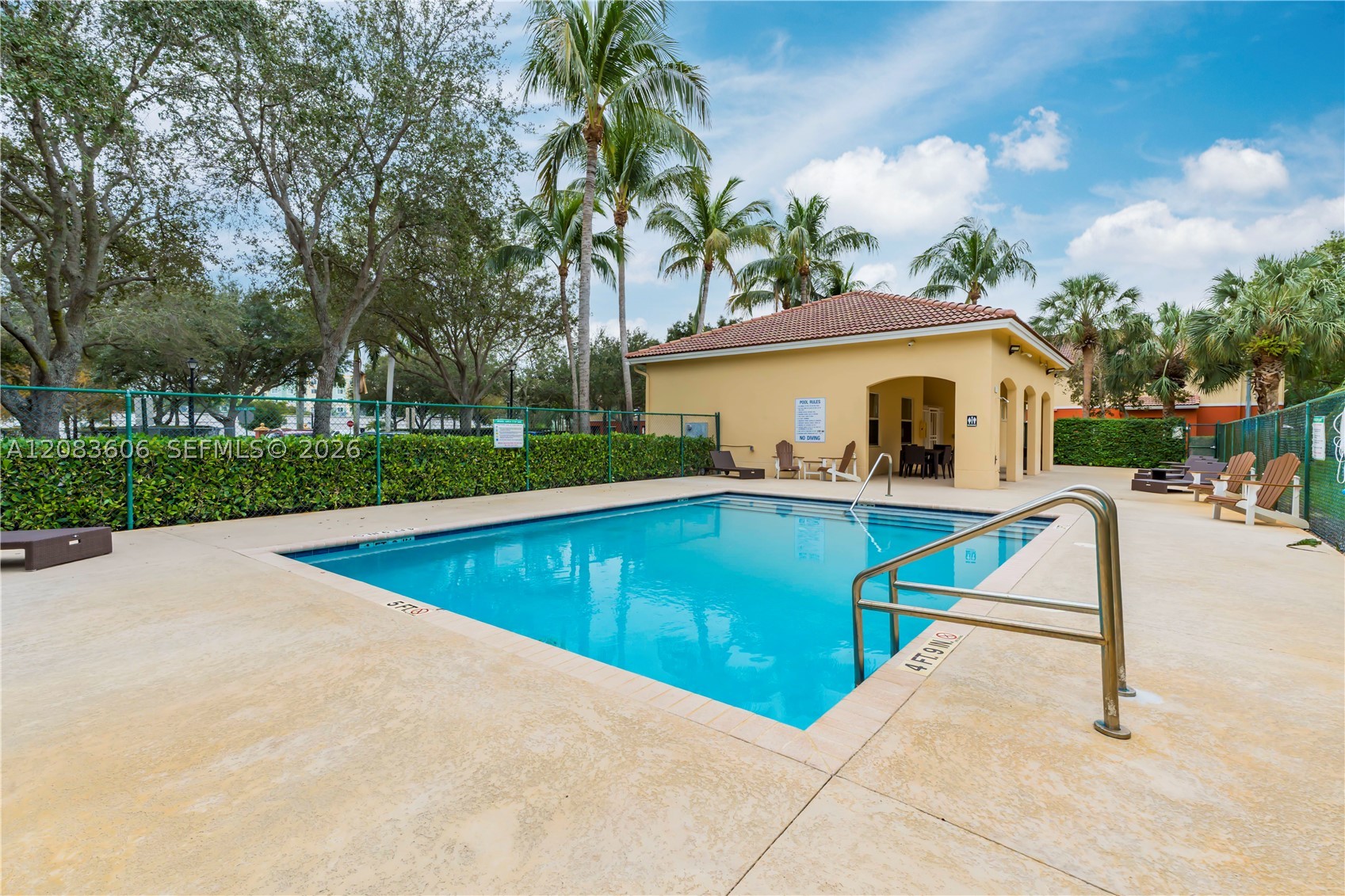 7401 Palomino Dr #114-1, Davie FL 33024