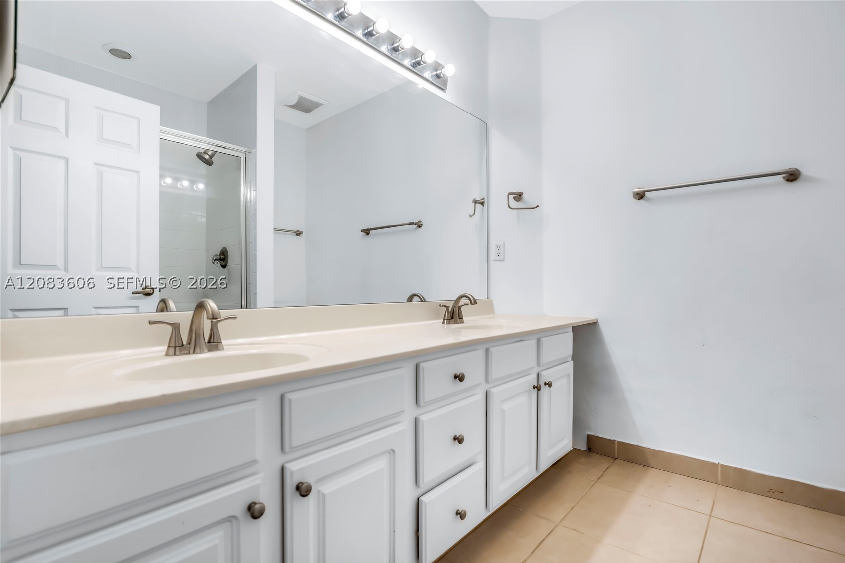 7401 Palomino Dr #114-1, Davie FL 33024
