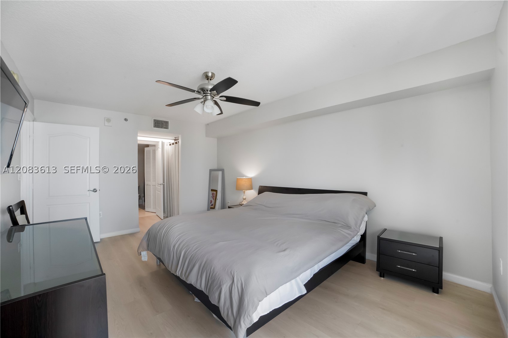 1200 Brickell Bay Dr #4121, Miami FL 33131