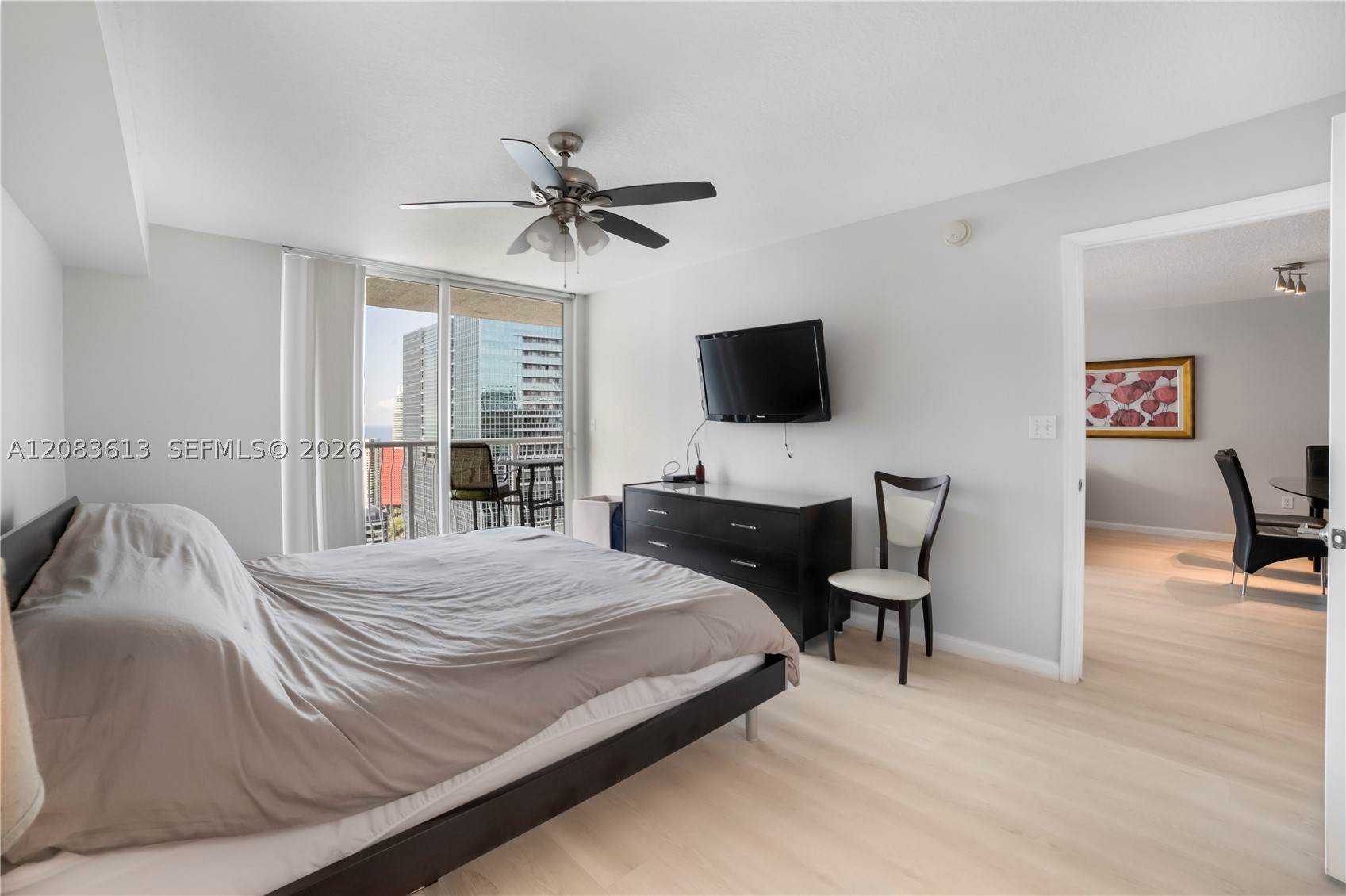 1200 Brickell Bay Dr #4121, Miami FL 33131
