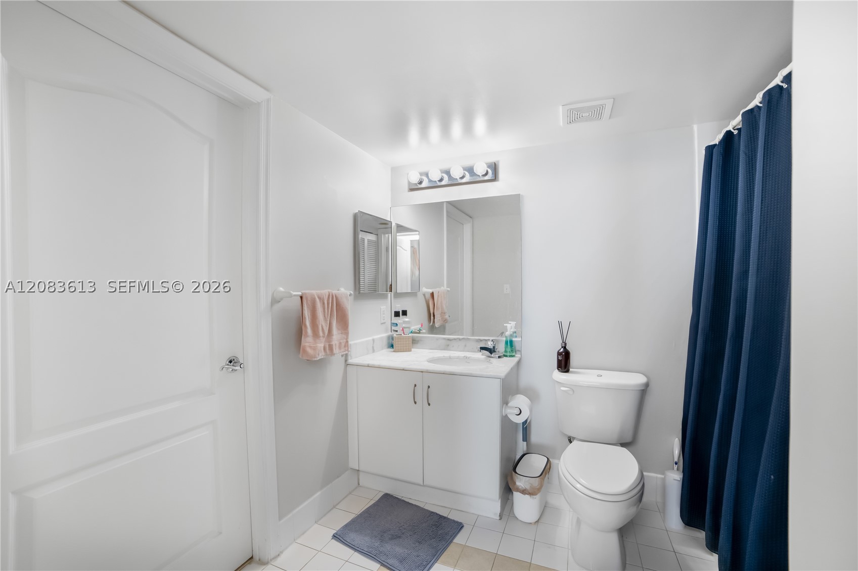 1200 Brickell Bay Dr #4121, Miami FL 33131