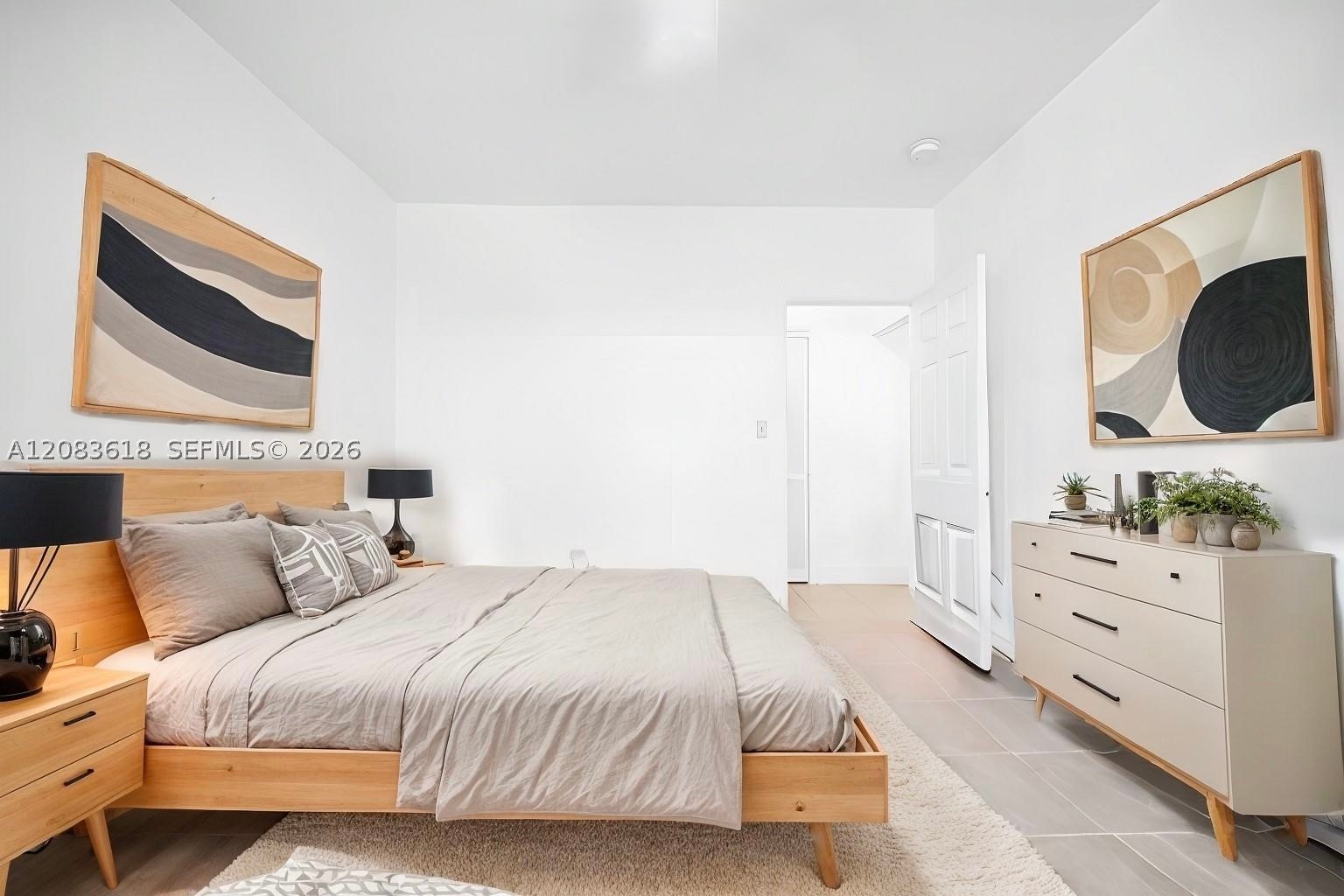 1195 Marseille Dr #5, Miami Beach FL 33141