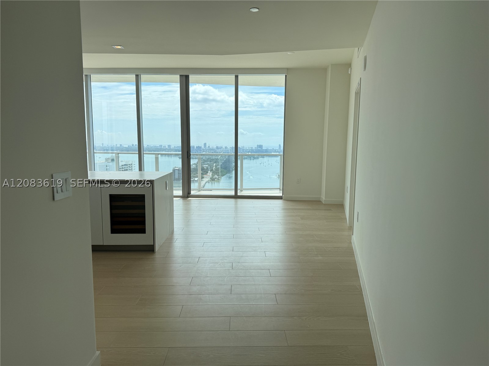 1400 Biscayne Blvd #3506, Miami FL 33132