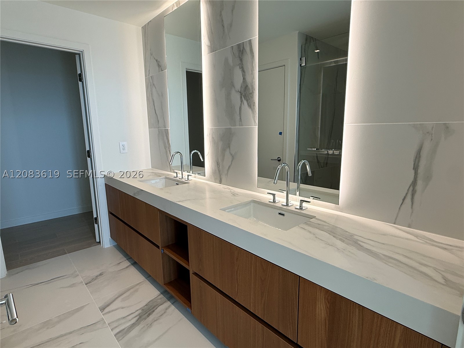 1400 Biscayne Blvd #3506, Miami FL 33132