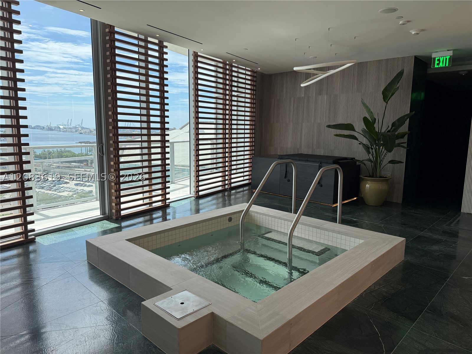 1400 Biscayne Blvd #3506, Miami FL 33132