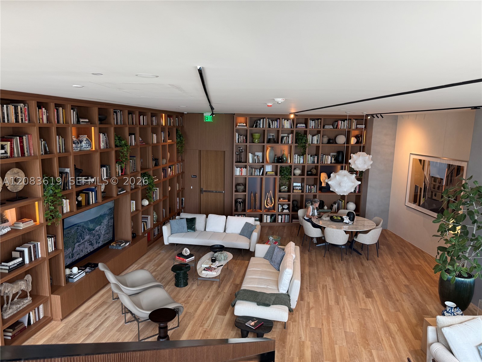 1400 Biscayne Blvd #3506, Miami FL 33132