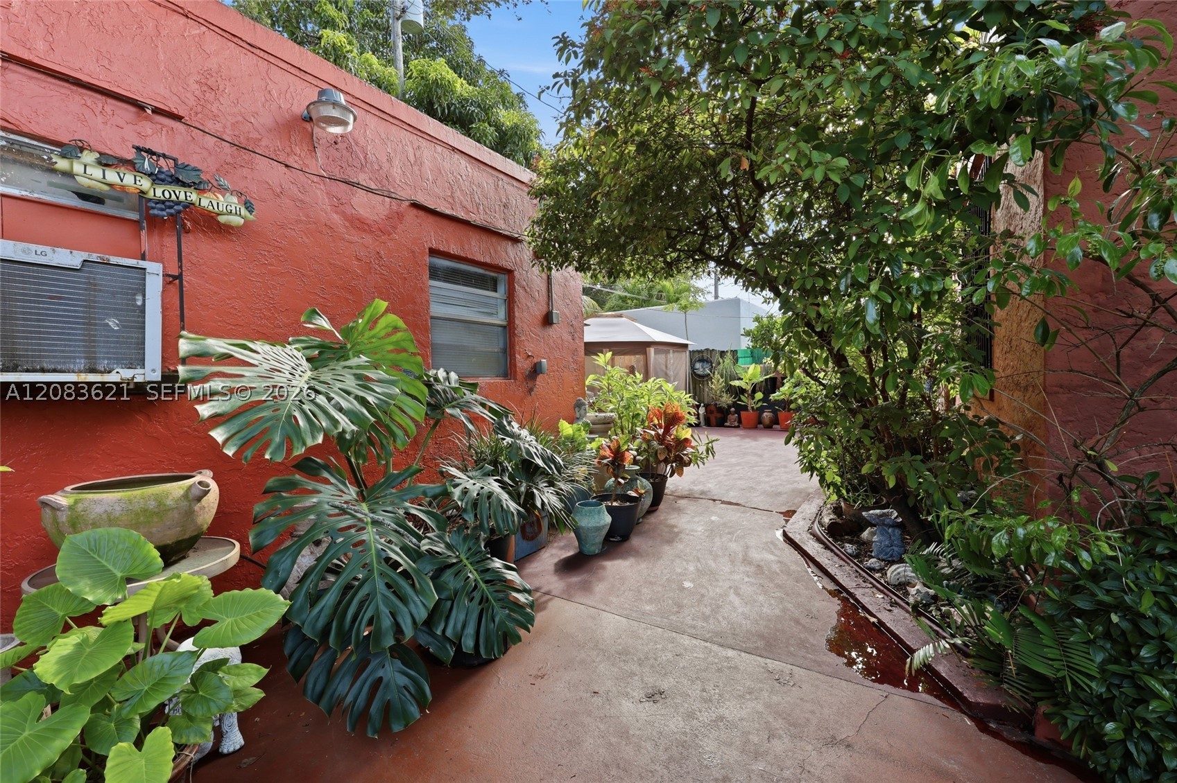 84 NW 47th St, Miami FL 33127
