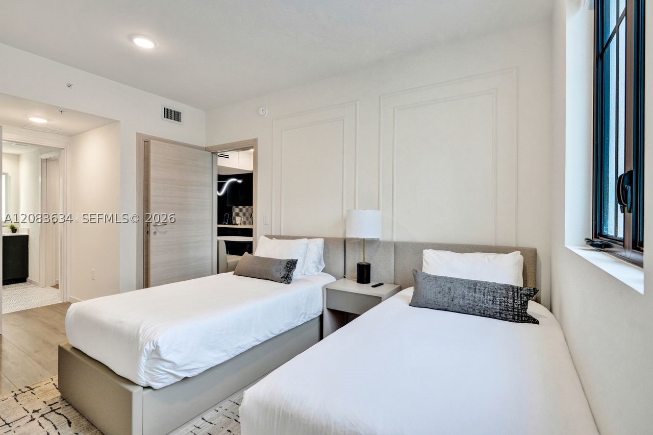 4220 LAGUNA ST #403, Coral Gables FL 33146