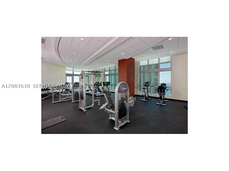 300 S Biscayne Blvd #L-608, Miami FL 33131