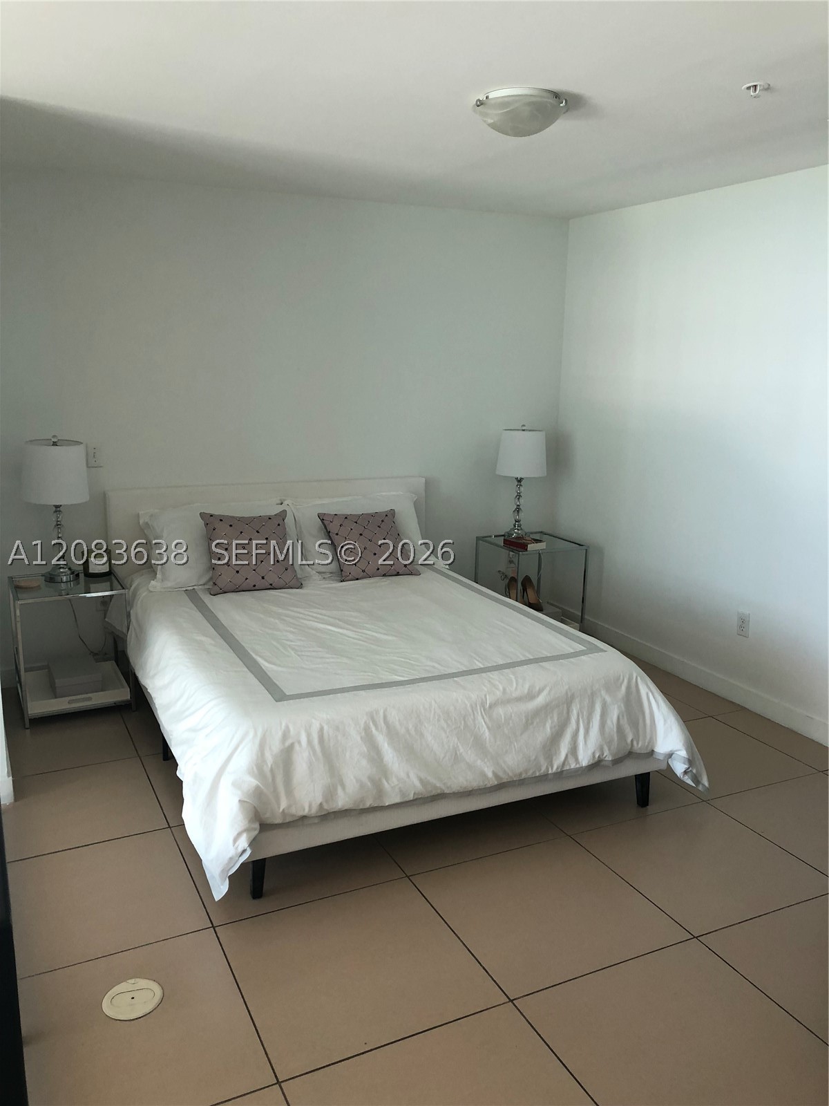 300 S Biscayne Blvd #L-608, Miami FL 33131