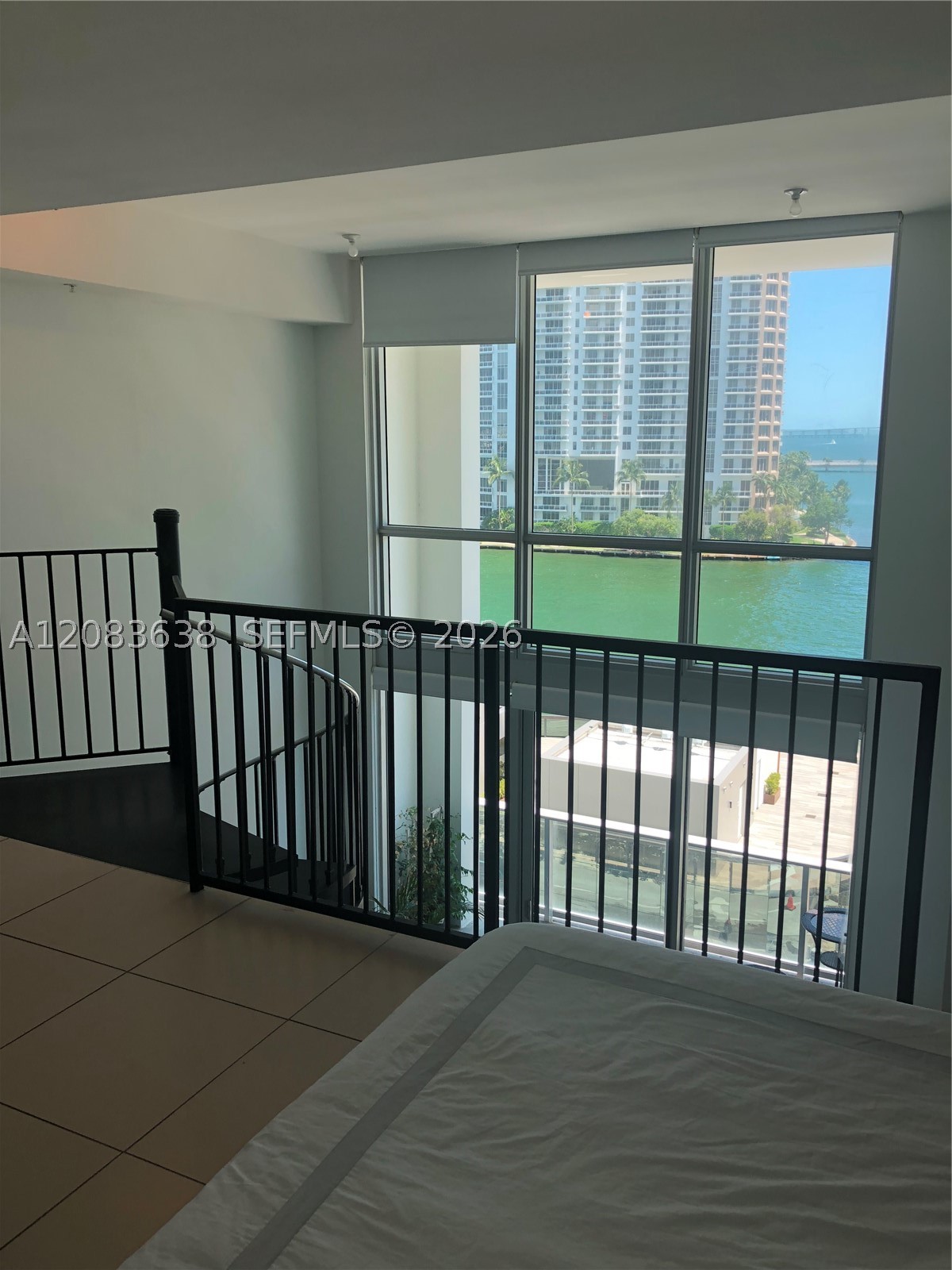 300 S Biscayne Blvd #L-608, Miami FL 33131