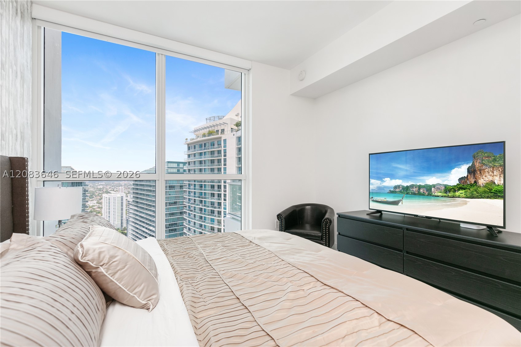 1080 Brickell Ave #3803, Miami FL 33131