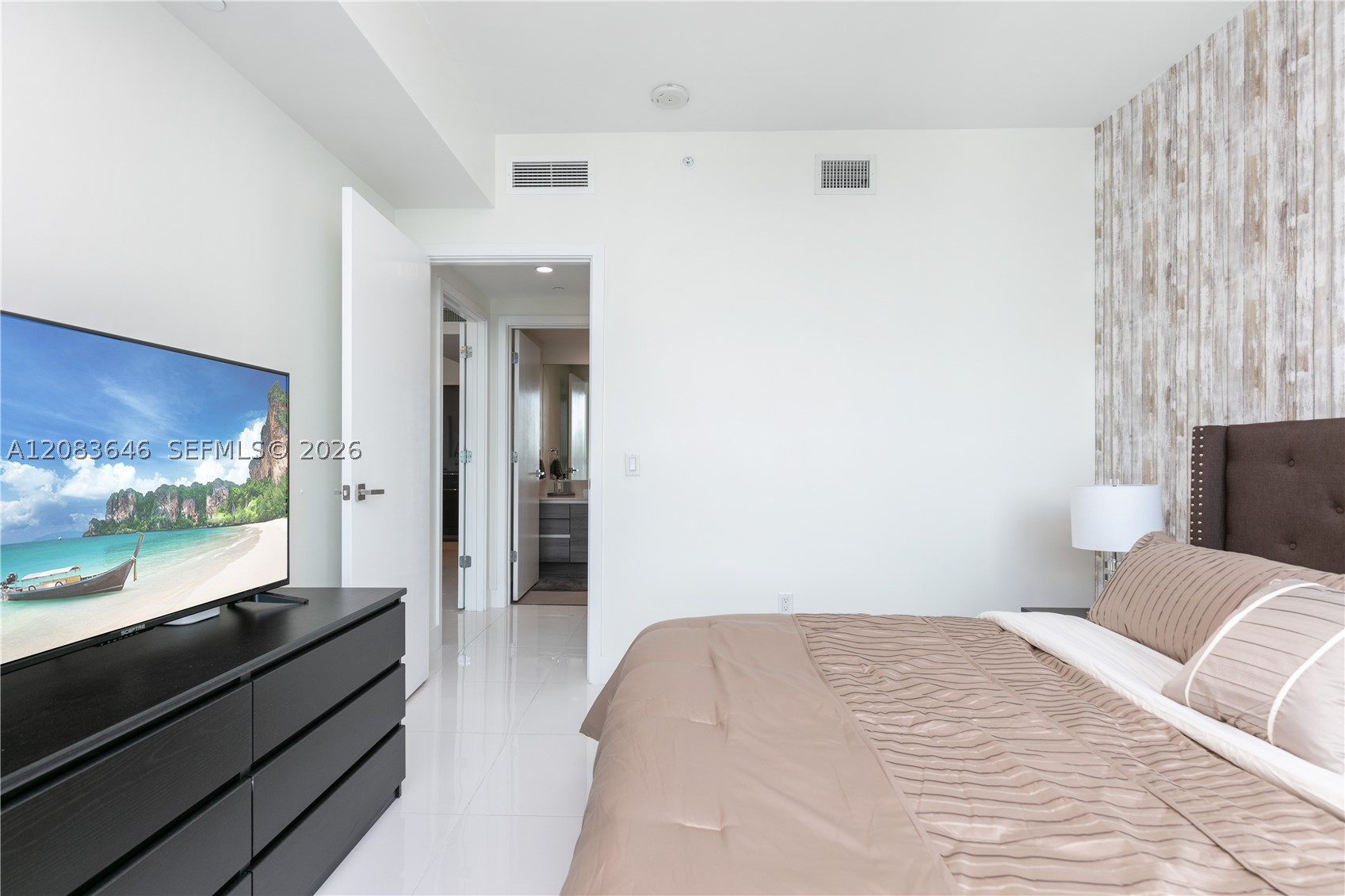 1080 Brickell Ave #3803, Miami FL 33131