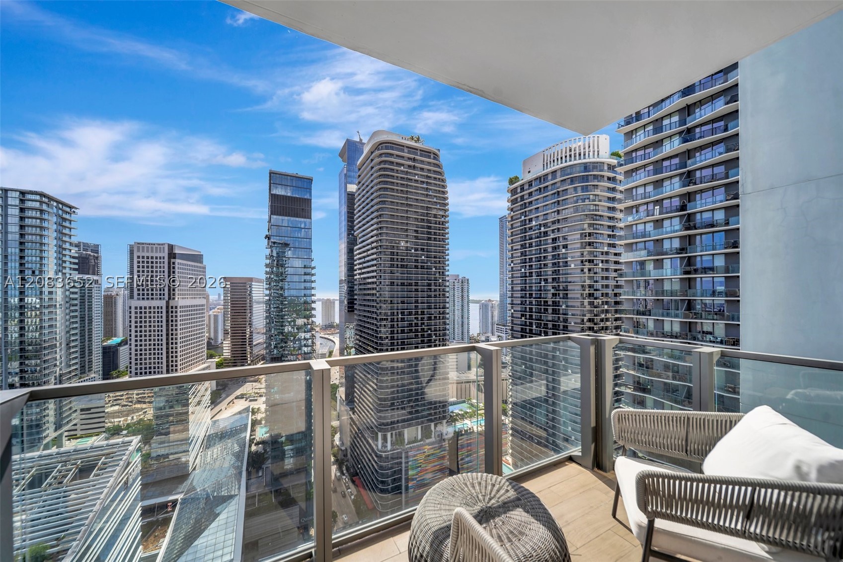 88 SW 7th St #3203, Miami FL 33130