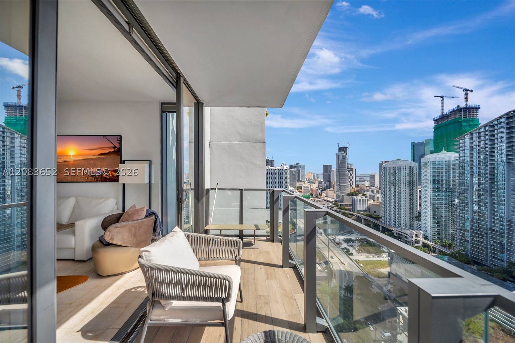88 SW 7th St #3203, Miami FL 33130