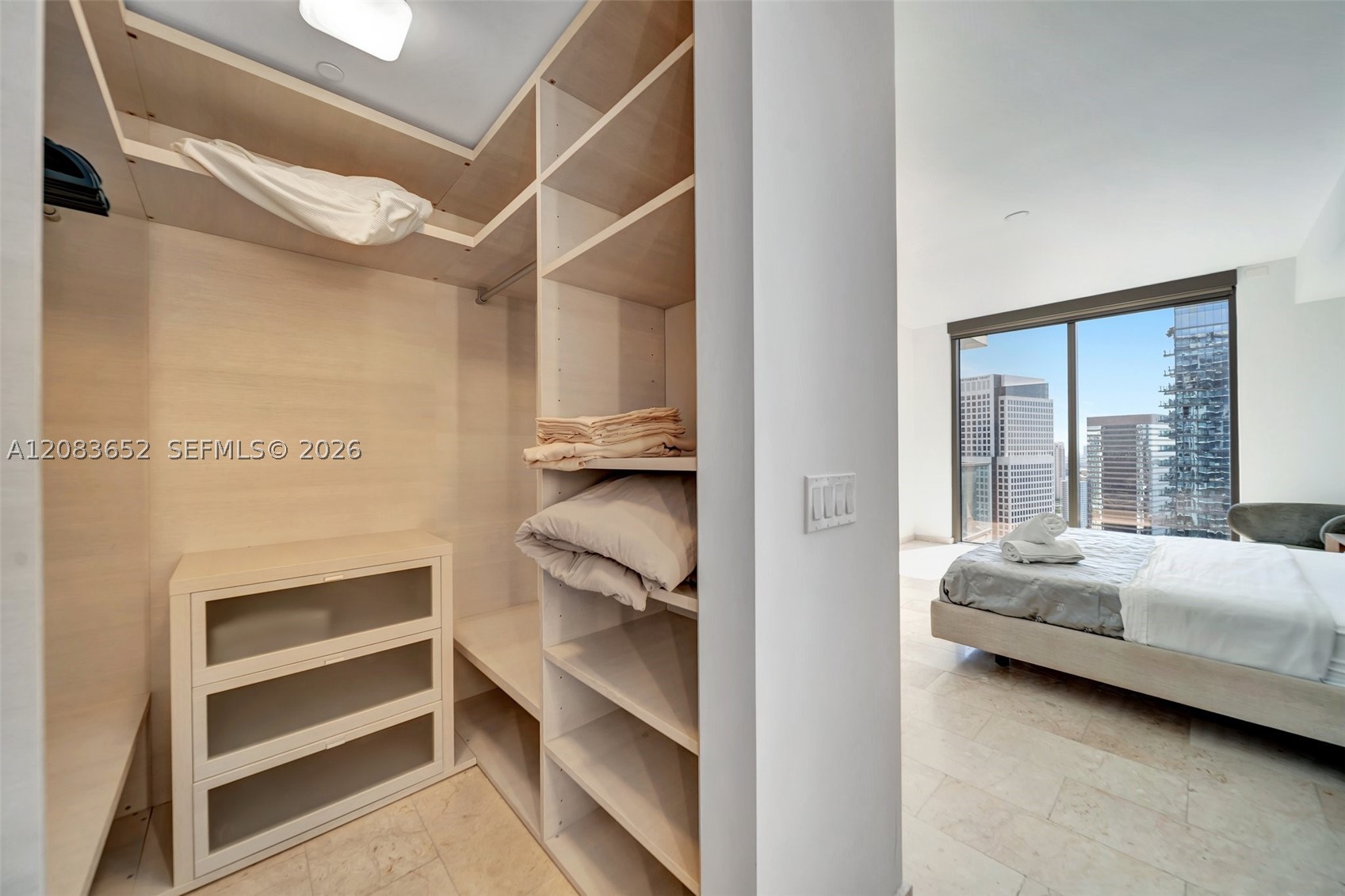 88 SW 7th St #3203, Miami FL 33130