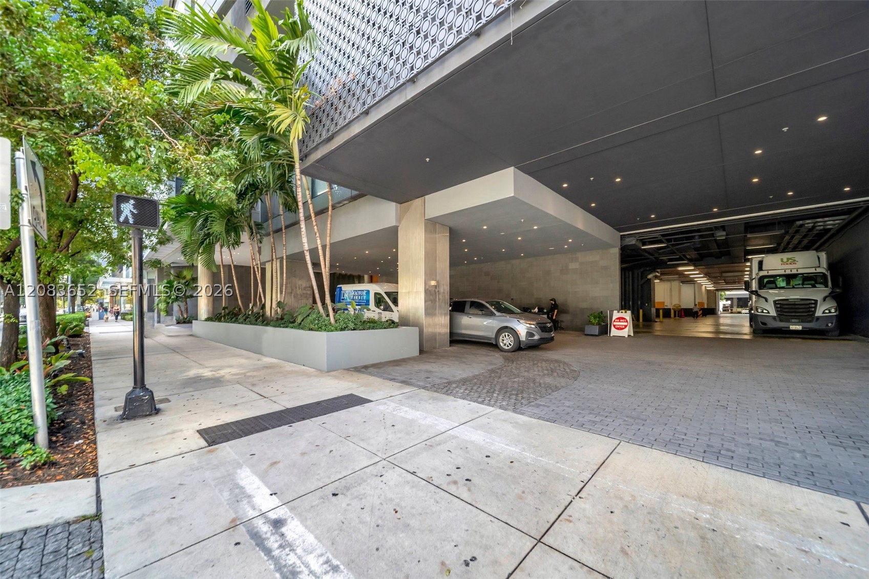 88 SW 7th St #3203, Miami FL 33130