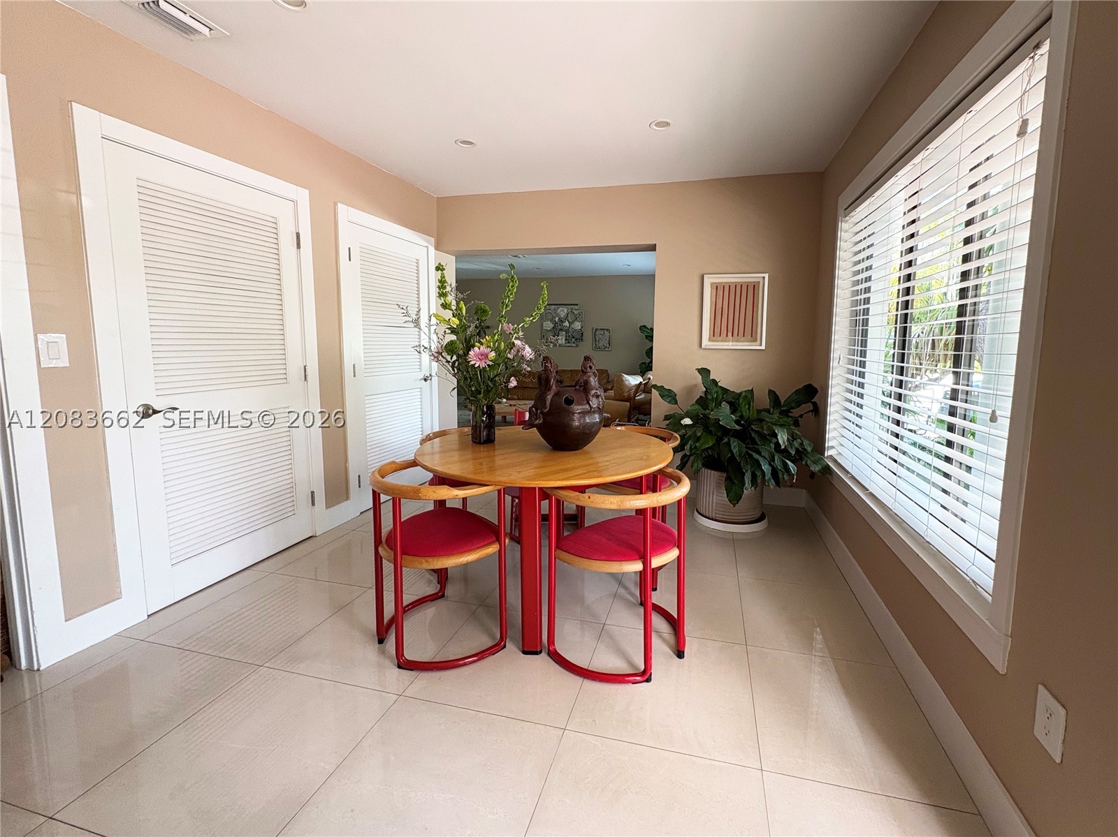 225 W Heather Dr #225, Key Biscayne FL 33149