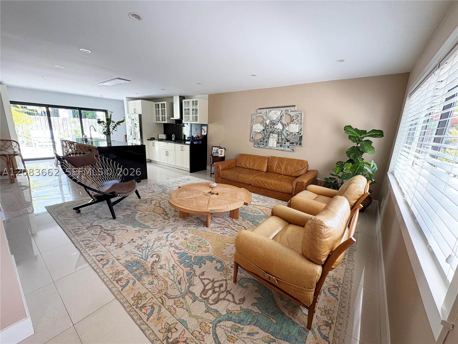 225 W Heather Dr #225, Key Biscayne FL 33149