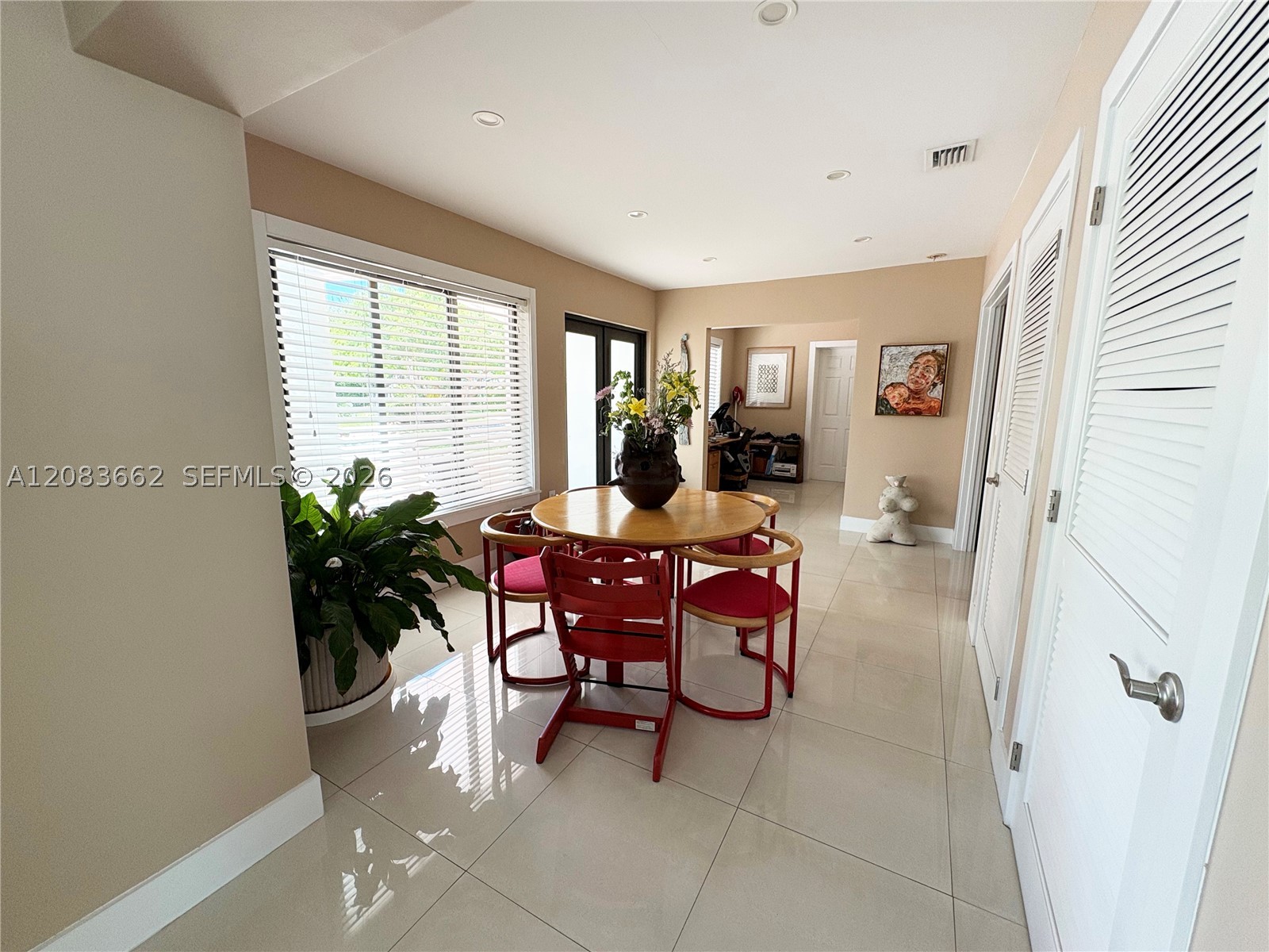 225 W Heather Dr #225, Key Biscayne FL 33149
