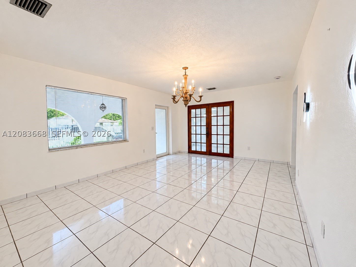 911 NW 30th Pl #911, Miami FL 33125