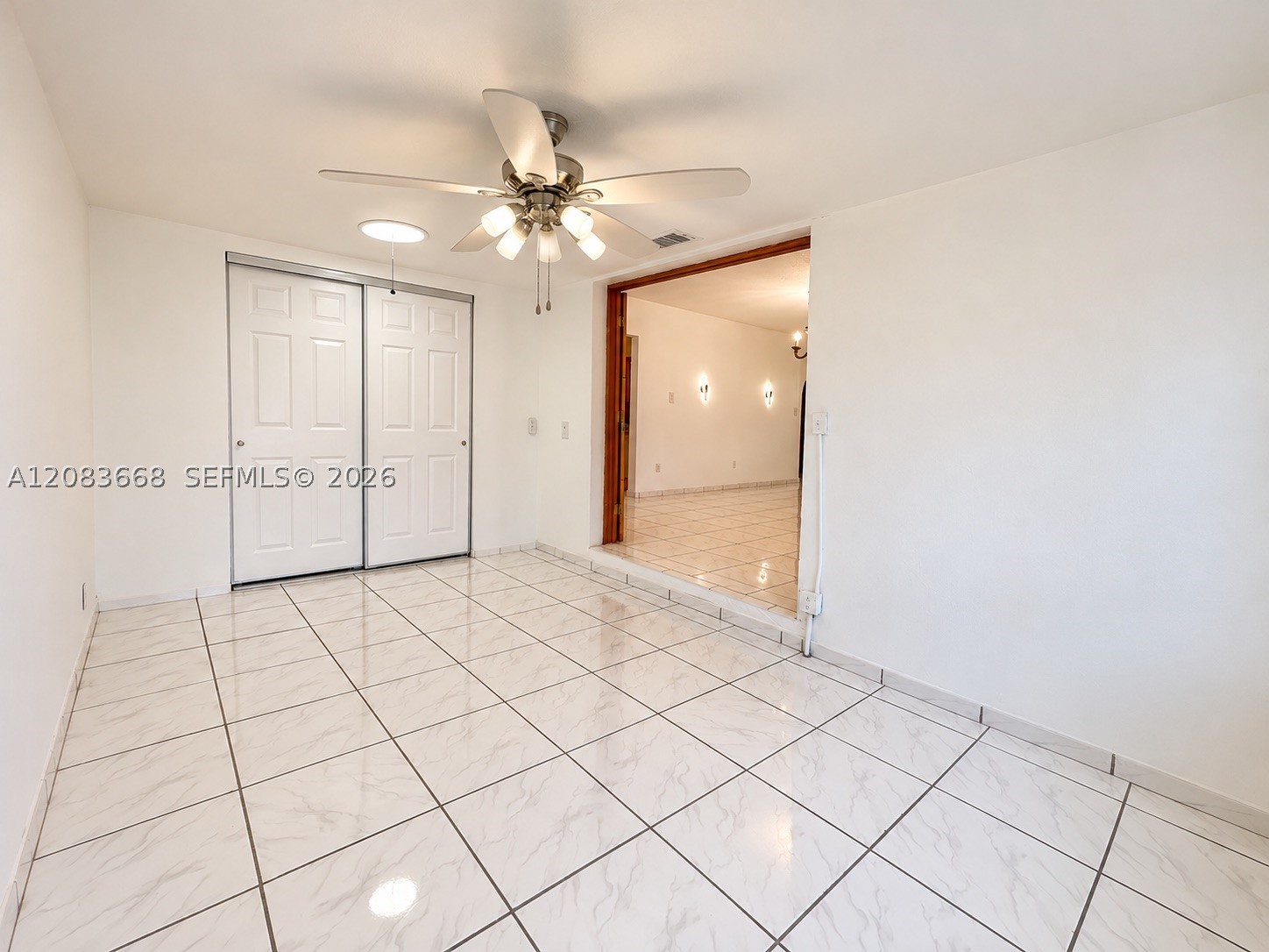 911 NW 30th Pl #911, Miami FL 33125