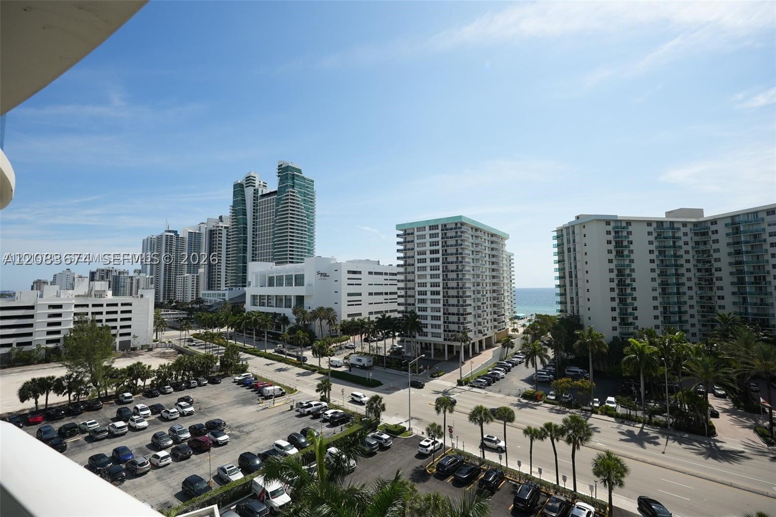 Hollywood FL 33019 - A12083674