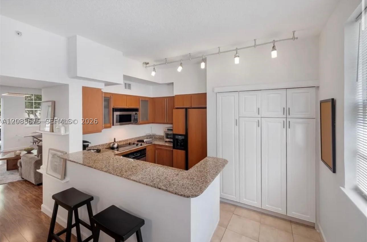 2069 S Ocean Dr #TH8, Hallandale Beach FL 33009