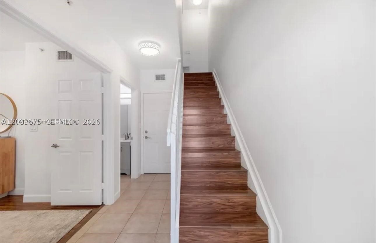 2069 S Ocean Dr #TH8, Hallandale Beach FL 33009