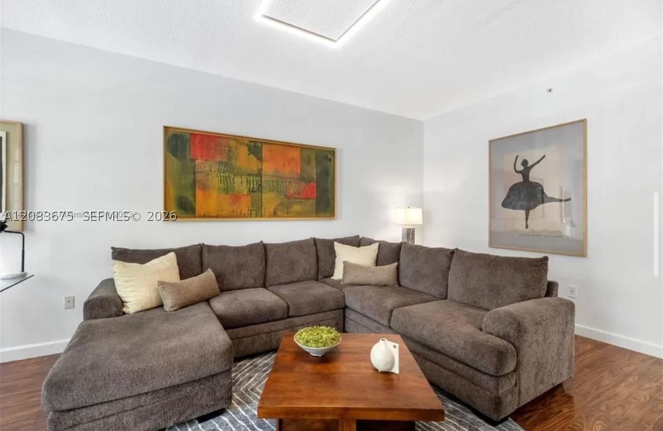 2069 S Ocean Dr #TH8, Hallandale Beach FL 33009