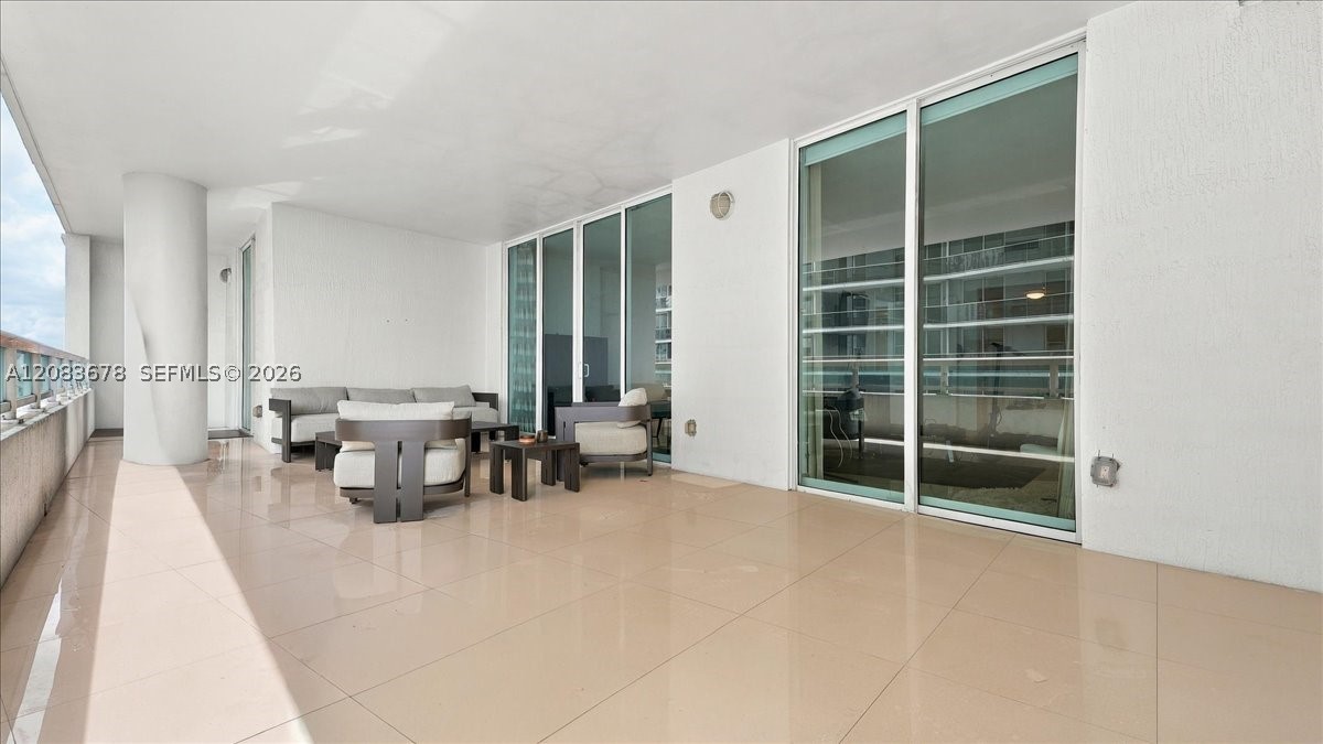 1800 N Bayshore Dr #612, Miami FL 33132