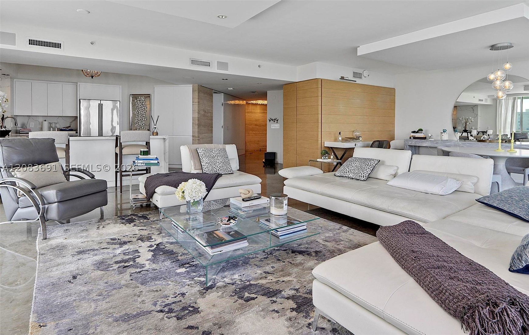 10 Venetian Way #804, Miami Beach FL 33139