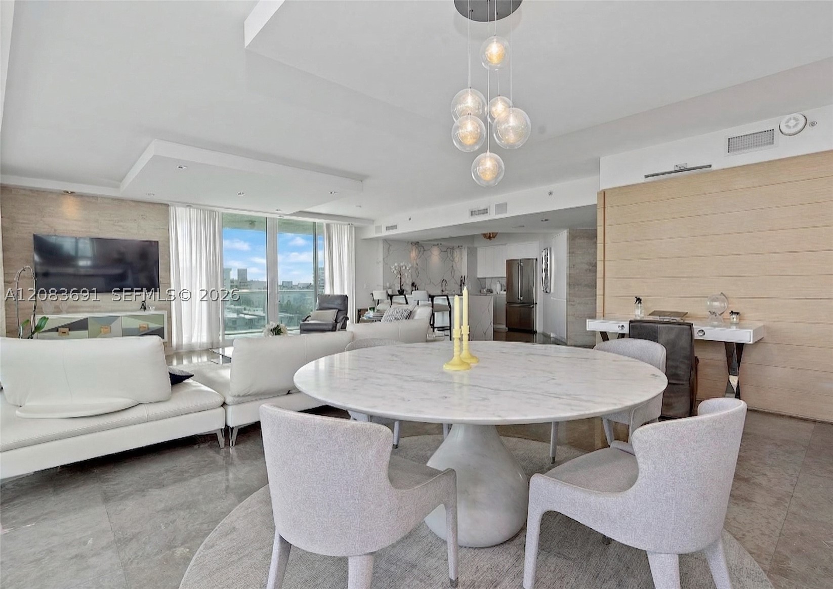 10 Venetian Way #804, Miami Beach FL 33139