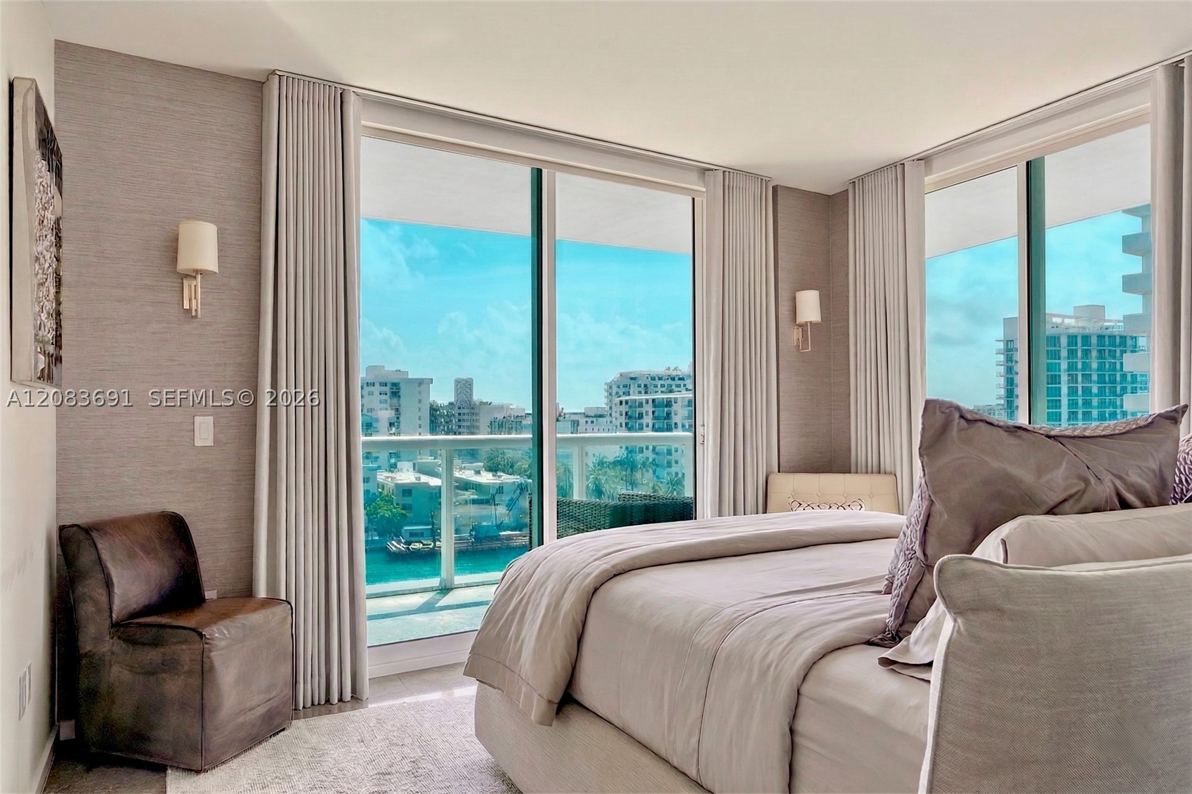 10 Venetian Way #804, Miami Beach FL 33139