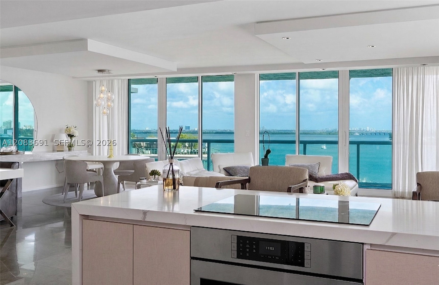 10 Venetian Way #804, Miami Beach FL 33139