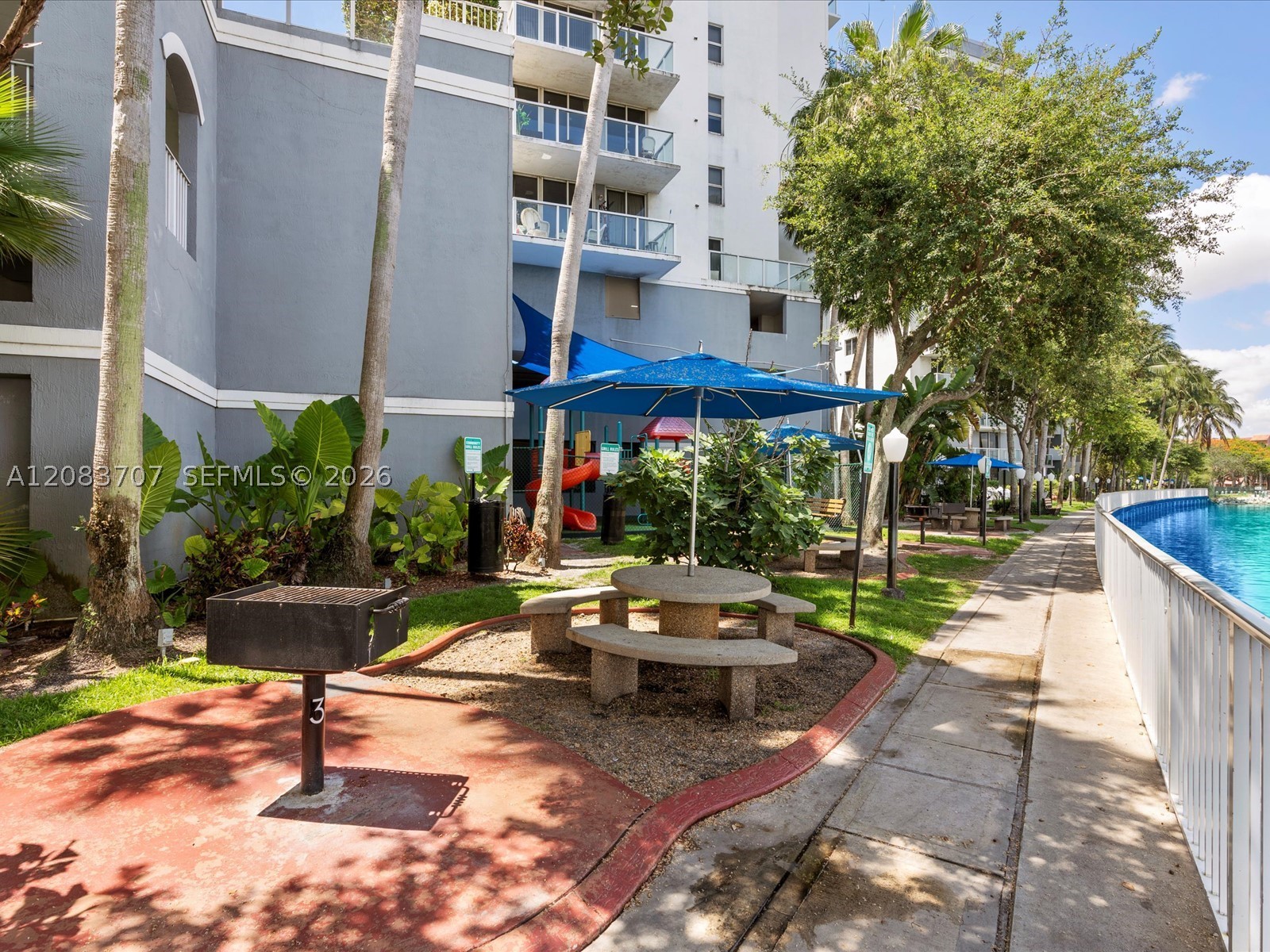 5077 NW 7th St #1117, Miami FL 33126