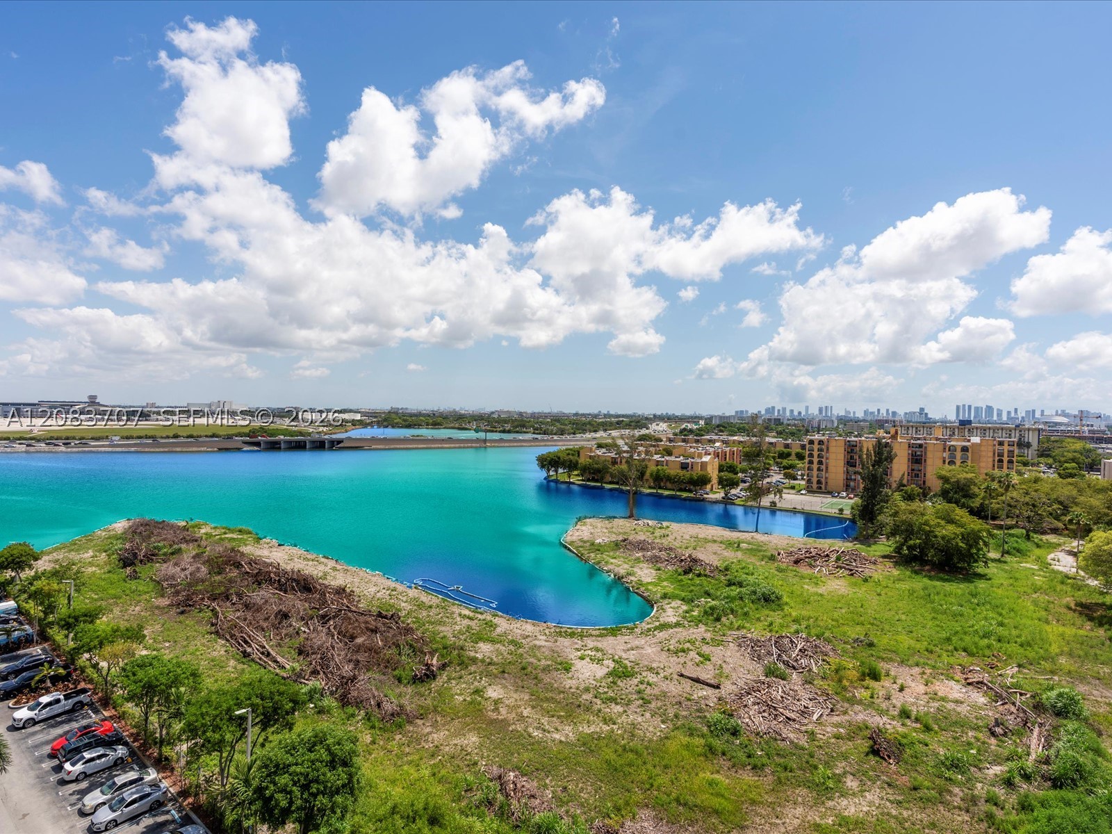 5077 NW 7th St #1117, Miami FL 33126
