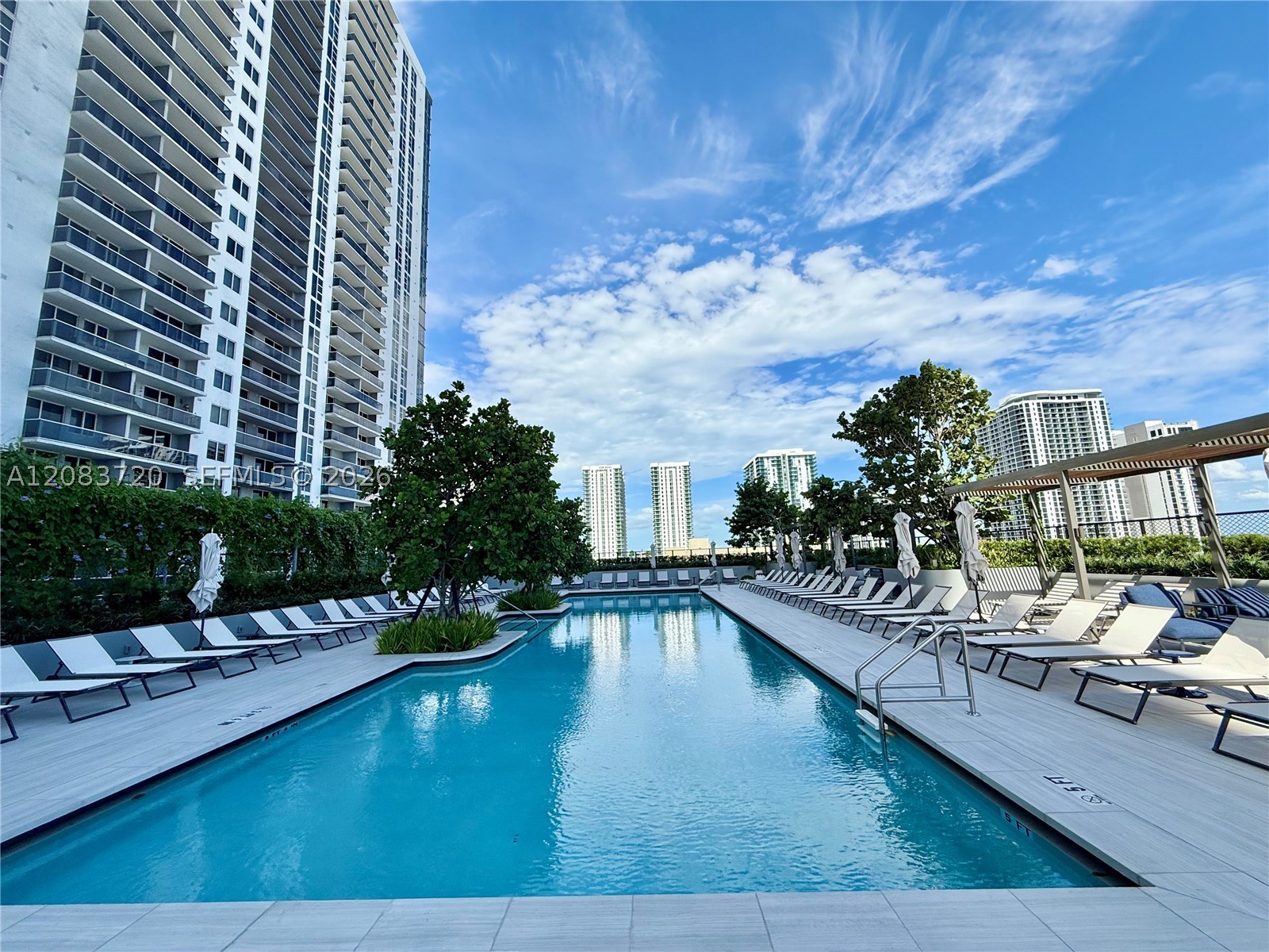 1400 Biscayne Blvd #1602, Miami FL 33132